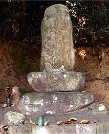 西市場の徳本碑